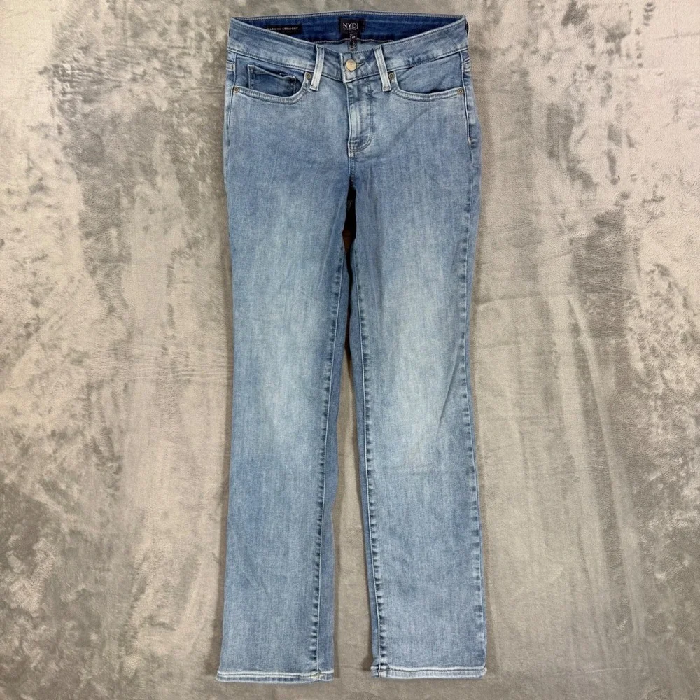 NYDJ Marilyn Straight Leg Jeans Women's Size‎ 4P Light Wash Blue Denim Lift Tuck